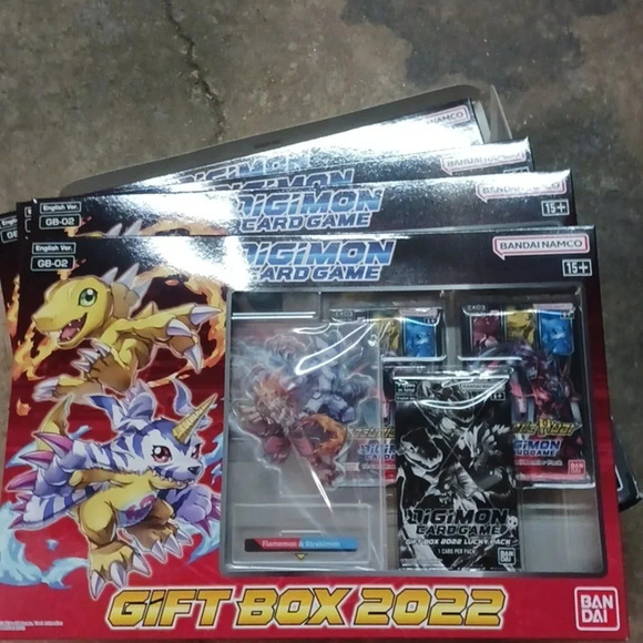 NWT DIGIMON CARD GAME GIFT BOX 2022